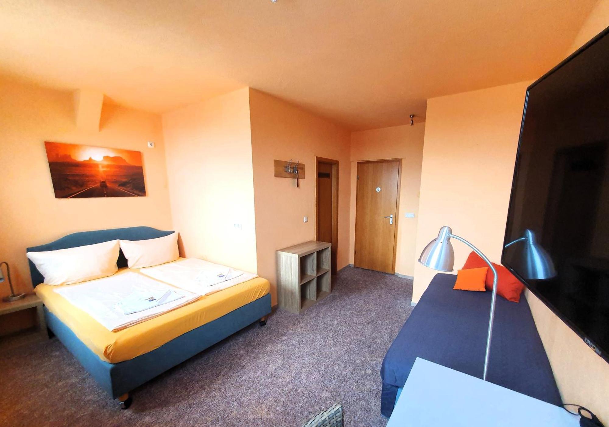 Hotel-Pension Gruene Linde Delitzsch Pokoj fotografie